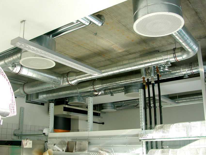 Важной частью вентиляционной системы помещения считается диффузор потолочный. Это устройство служит для устранения воздуха из комнат.