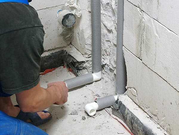 Можно ли прятать трубы отопления в стену? - отопление и водоснабжение от а до я