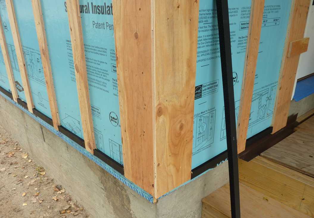 Можно ли утеплять деревянный дом пеноплексом снаружи и изнутри