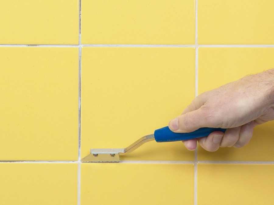 Как заделать швы между плиткой в ванной комнате: выбор и нанесение смеси