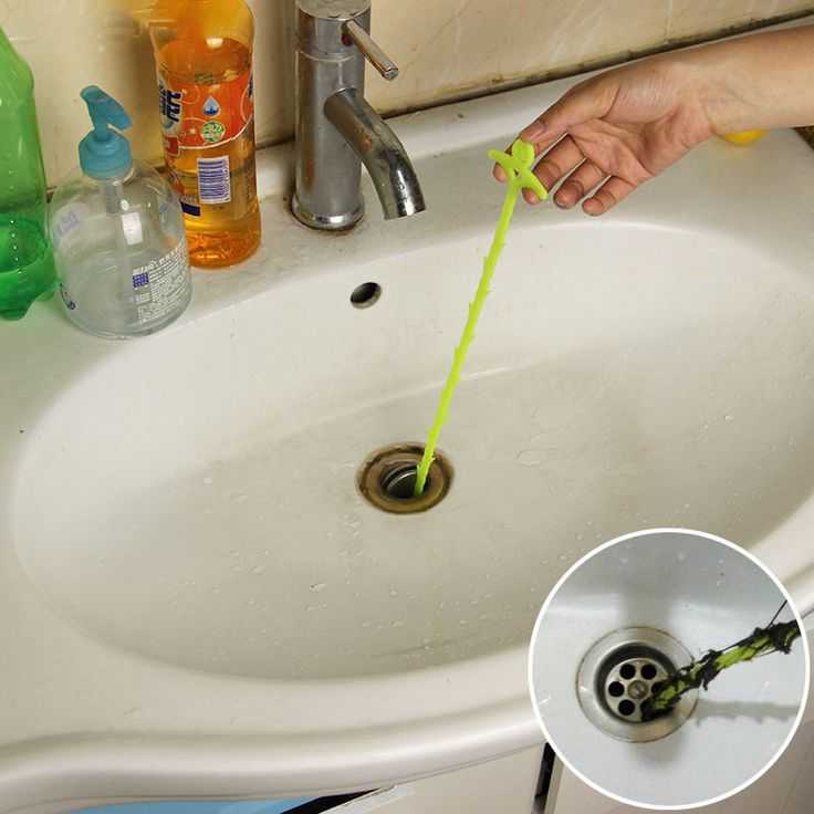 Как прочистить засор в ванной комнате: способы чистки слива ванны, сифона, смесителя, трубы тросиком и другими средствами + фото и видео