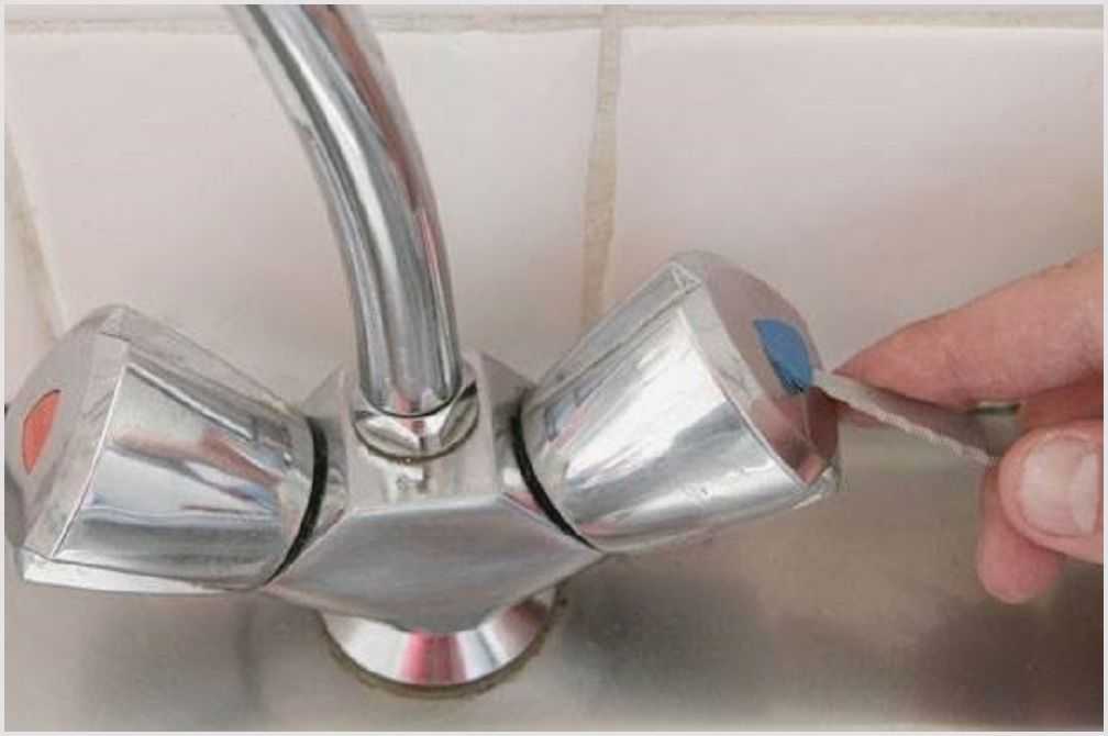 Как поменять шланг на смесителе своими руками - инструкция,как подключить смеситель на кухне к водопроводу,подключение смесителя,раковины, как закрепить экран под ванну,крепление крана к раковине,как ставить.