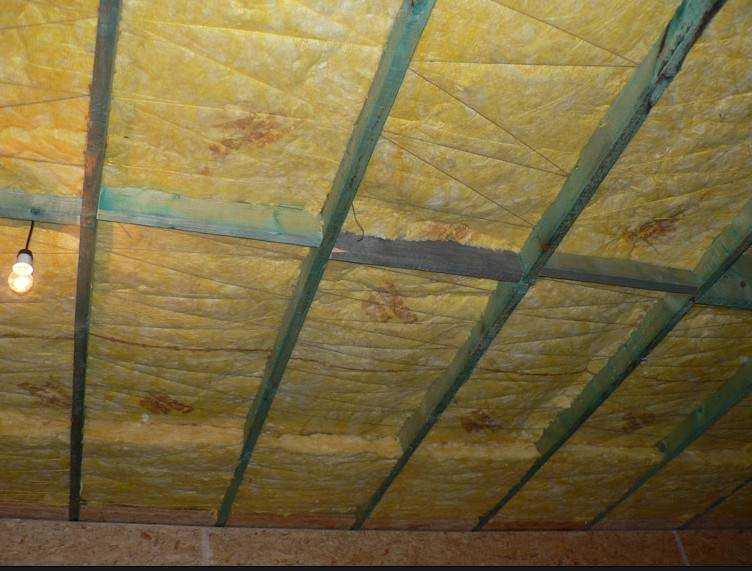 Какой утеплитель для потолка выбрать или 3 доступных способа самостоятельного утепления потолка