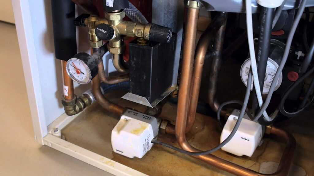 Как обслуживать газовый котел зимой, как подготовить, можно ли отключать?