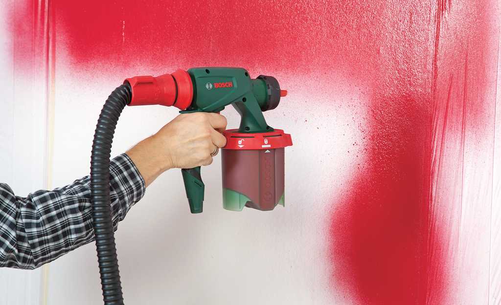 Покраска потолка краскопультом водоэмульсионной краской и стен: цена компрессора и видео