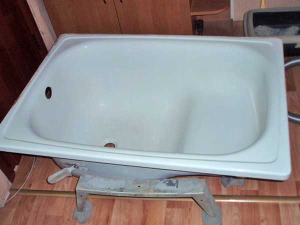 Как восстановить старую ванну в домашних условиях: способы реставрации стальных и чугунных ванн