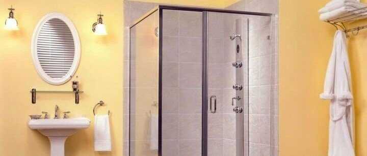 Какая дверь в ванную лучше подойдет для душевой ниши: какими характеристиками обладают, каковы основные достоинства, какой может быть система открывания.