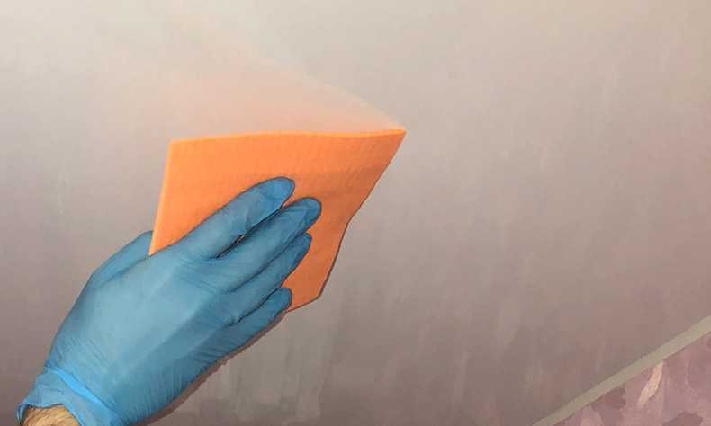 Как отмыть потолочную плитку из пенопласта на кухне