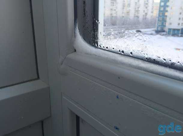 Почему холодный подоконник у пластикового окна: какой должна быть температура, причины по которым конструкция бывает ледяной зимой, последствия, решение