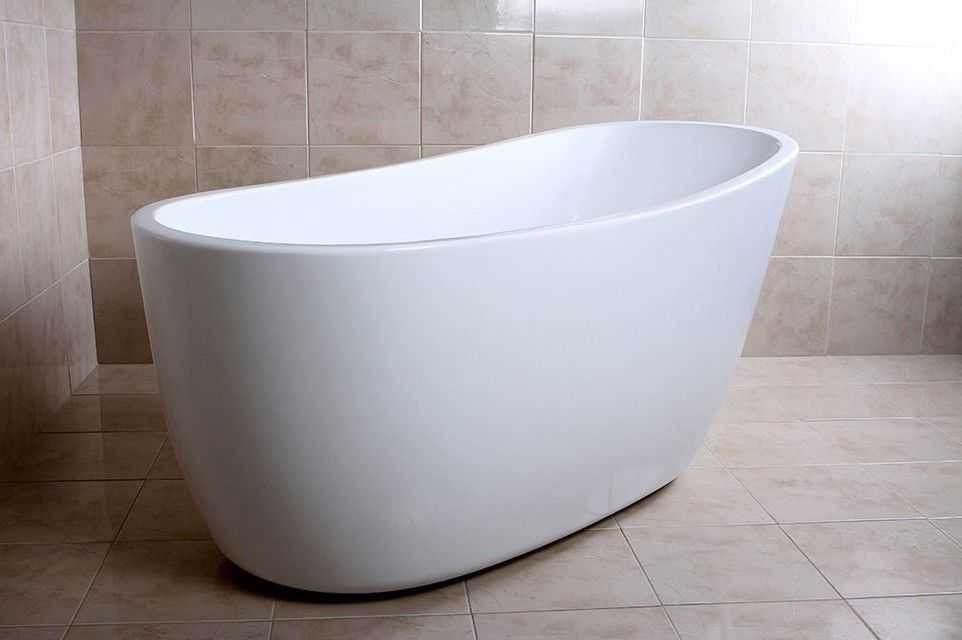 Уход за акриловой ванной в домашних условиях: полезные советы