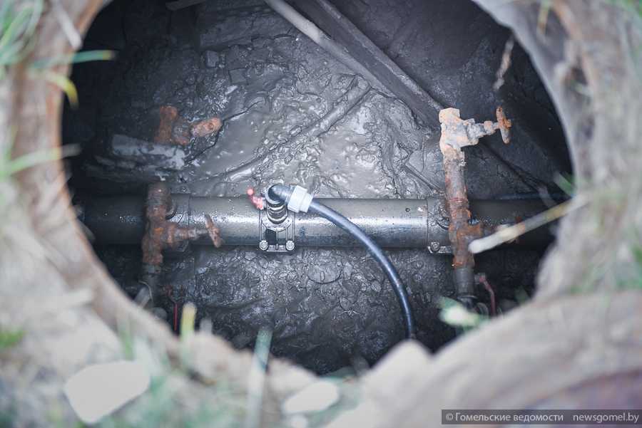 Подключение к центральному водопроводу: канализация частного дома, штраф при незаконной врезке в колодец