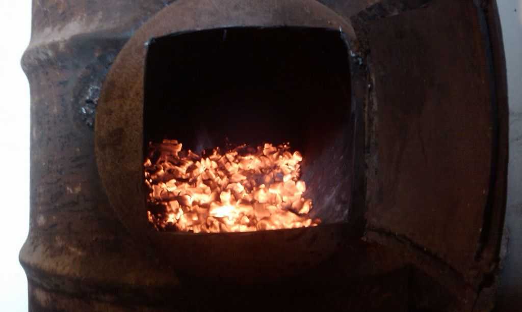 Как топить печь углем и какой уголь лучше
