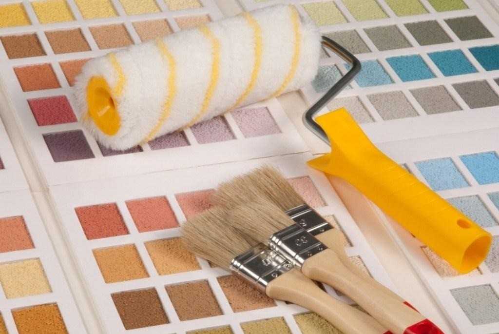 Подготовка плитки под покраску: зачем это нужно?