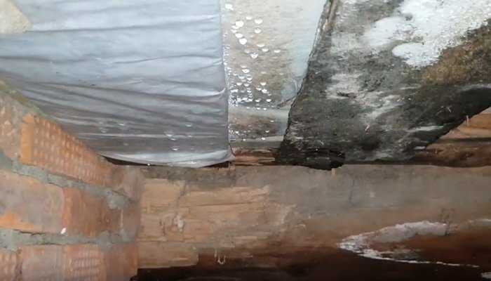 Можно ли устанавливать натяжные потолки в сырых и влажных помещениях?