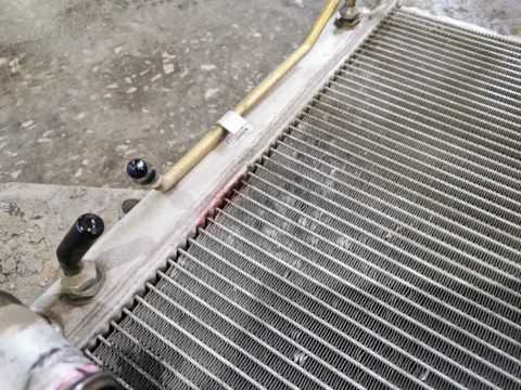 Как устранить течь радиатора охлаждения автомобиля